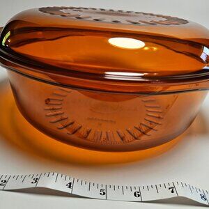 Tupperware Tupperwave with unopened book